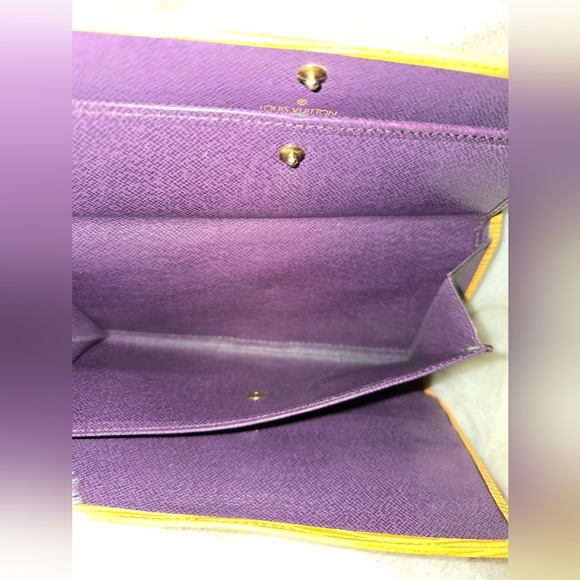 LOUIS VUITTON Continental Yellow Epi wallet w Purple Interior - Picture 8 of 12